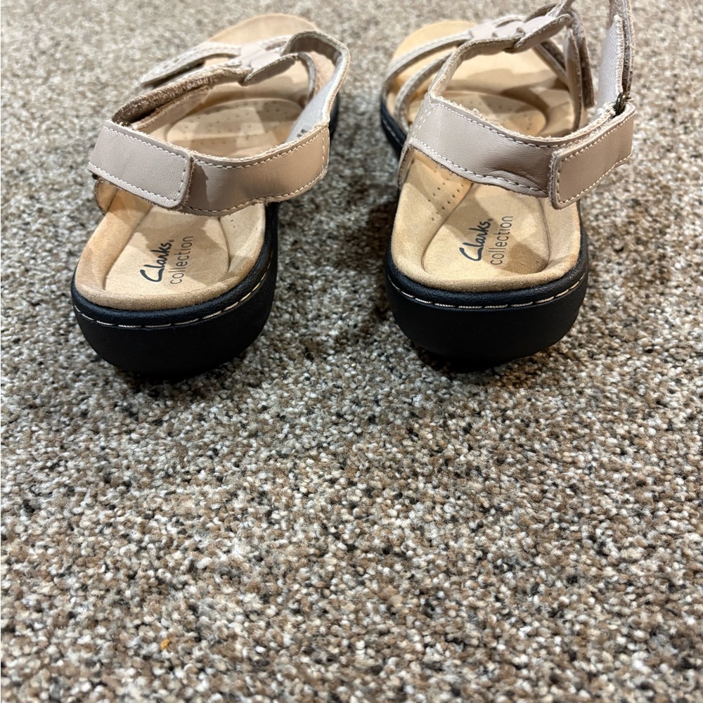 Clarks women’s Cream Strap Sandals - Picture 8 of 8
